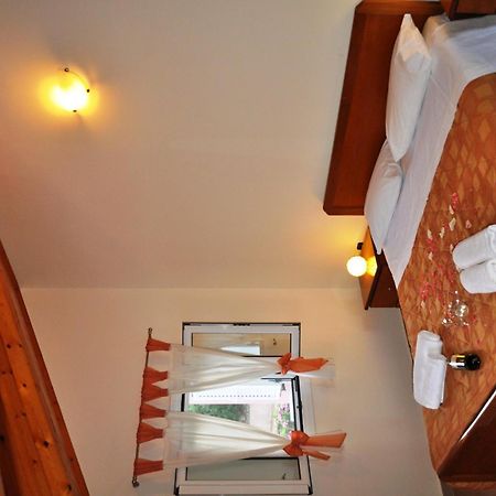 Mari-Christi Apartments Poros  Oda fotoğraf