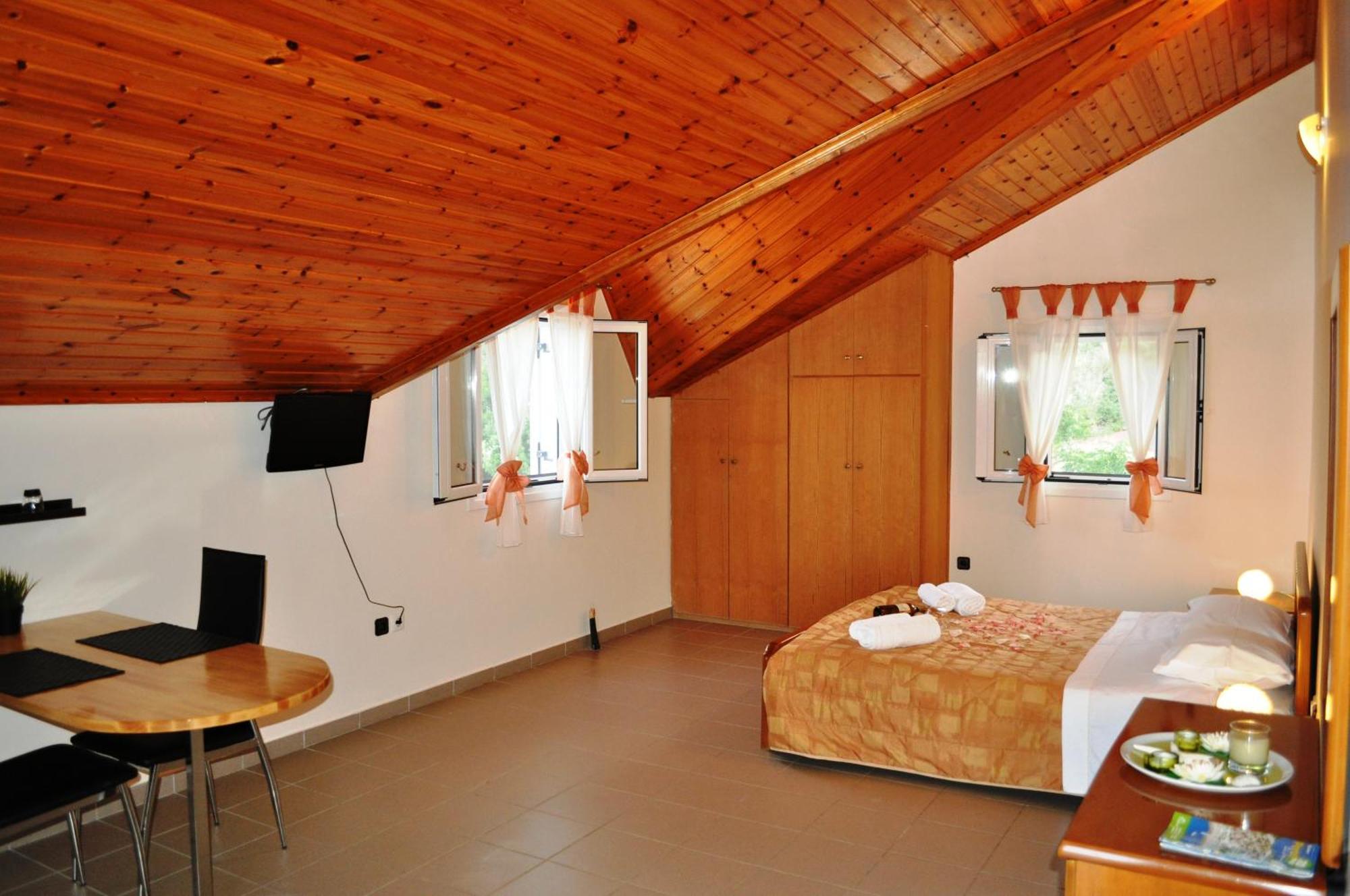 Mari-Christi Apartments Poros  Dış mekan fotoğraf