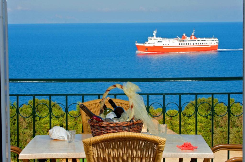 Mari-Christi Apartments Poros  Oda fotoğraf
