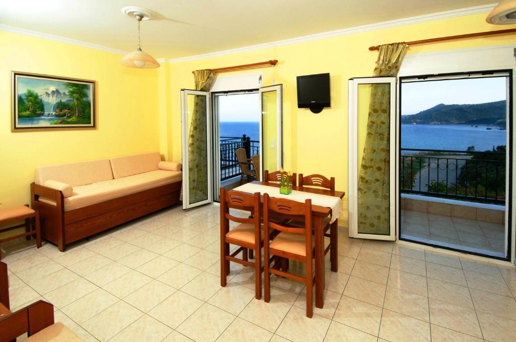 Mari-Christi Apartments Poros  Oda fotoğraf