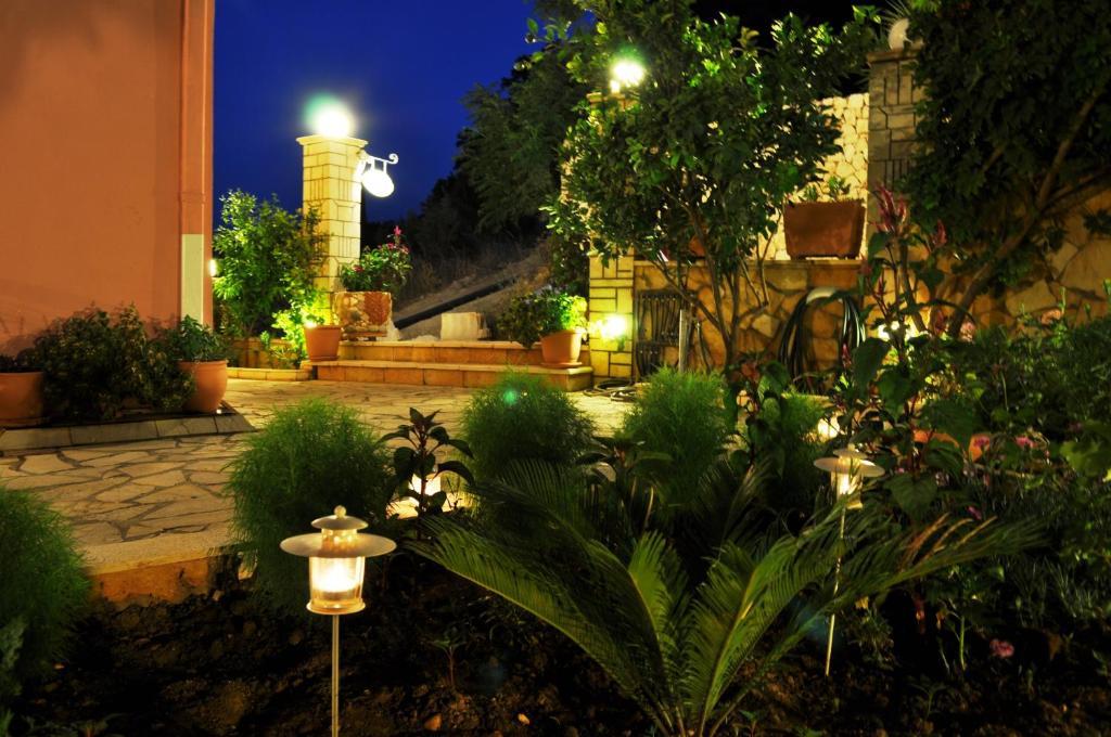 Mari-Christi Apartments Poros  Dış mekan fotoğraf